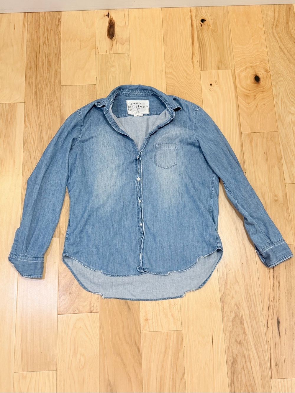 Frank & Eileen Women’s Eileen Relaxed Denim Button-Up Shirt